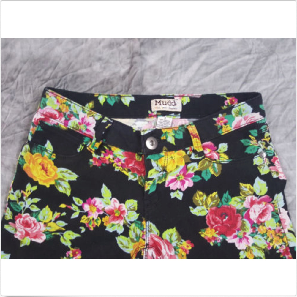 Mudd Skinny Jeans Black Floral Denim Size 1 - Picture 2 of 7